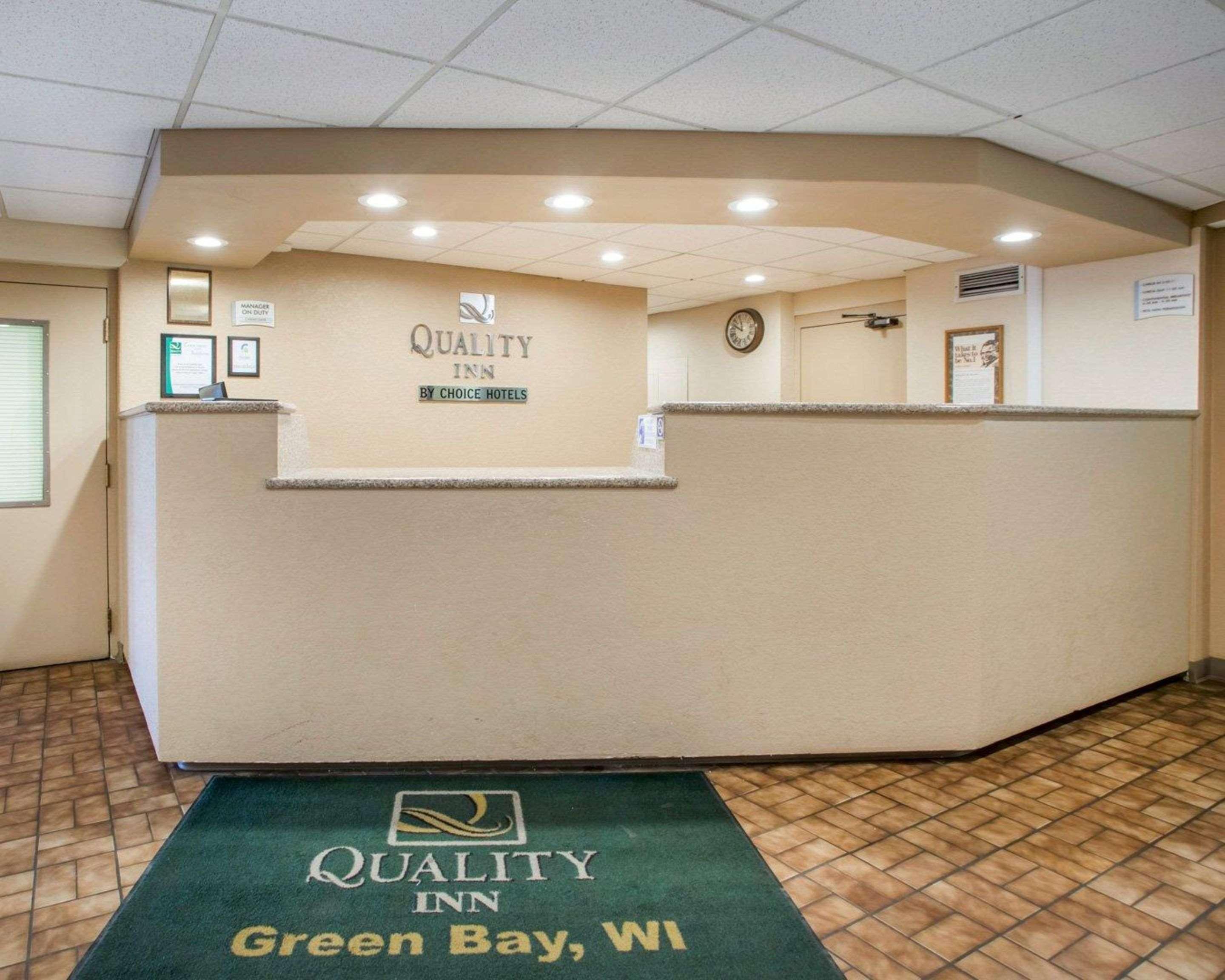 Quality Inn Stadium Area Грин Бэй Экстерьер фото