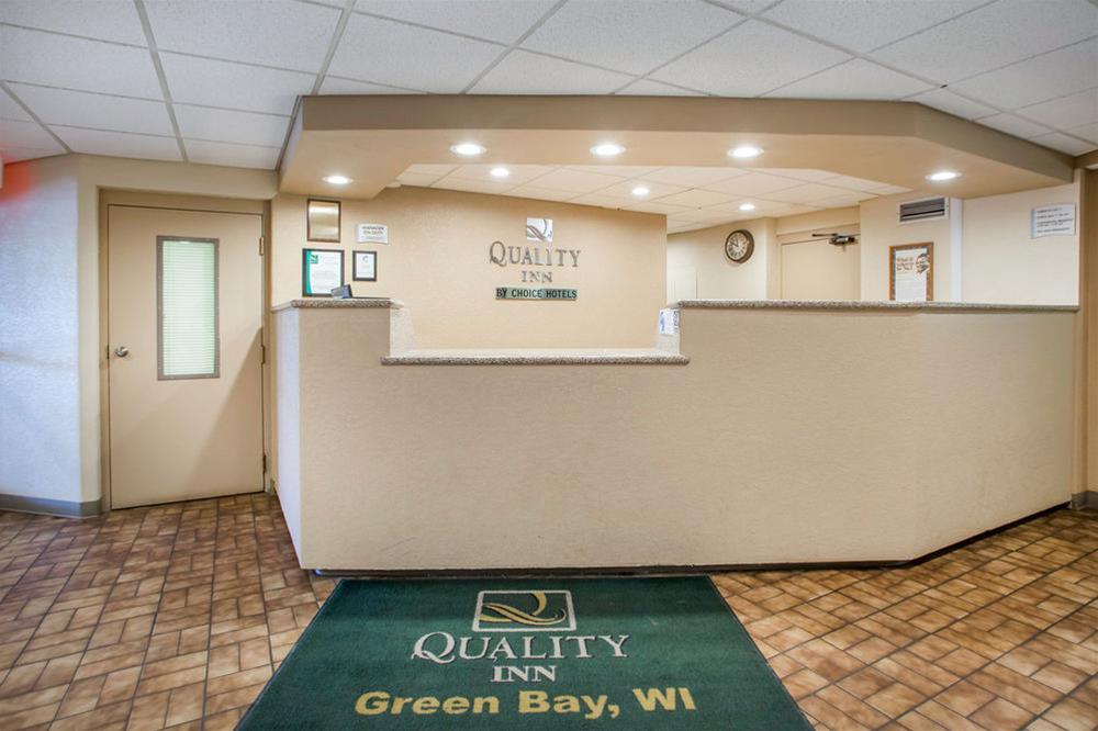 Quality Inn Stadium Area Грин Бэй Экстерьер фото