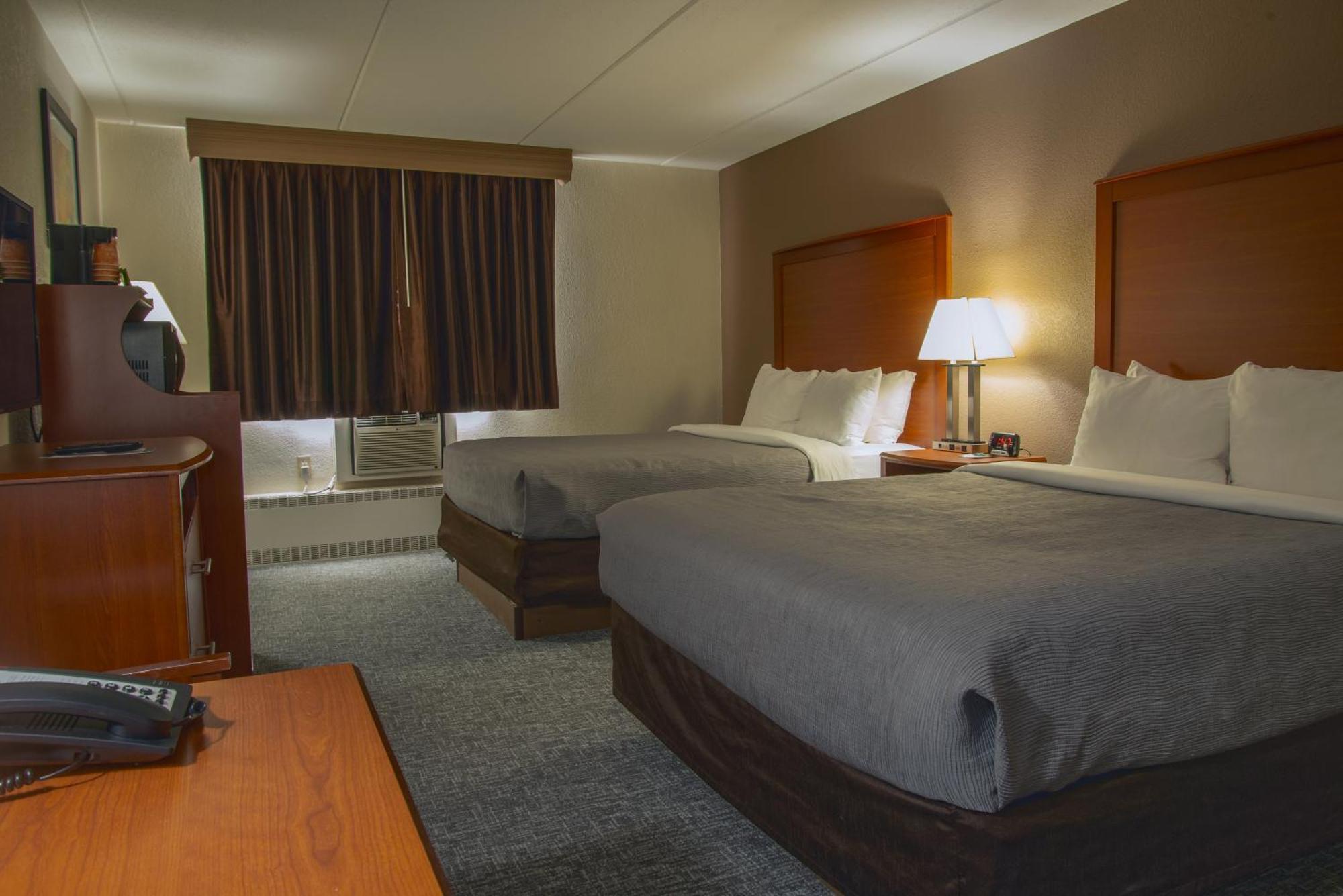 Quality Inn Stadium Area Грин Бэй Экстерьер фото