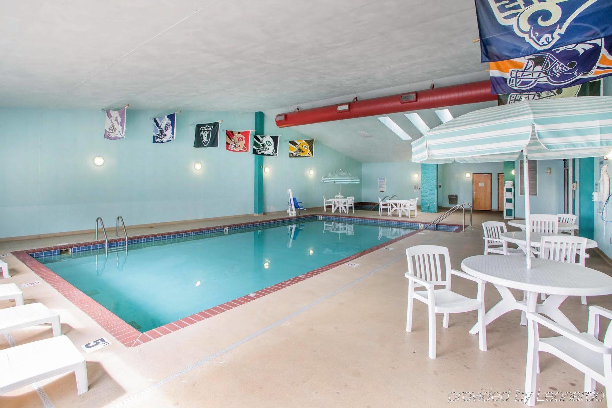 Quality Inn Stadium Area Грин Бэй Экстерьер фото